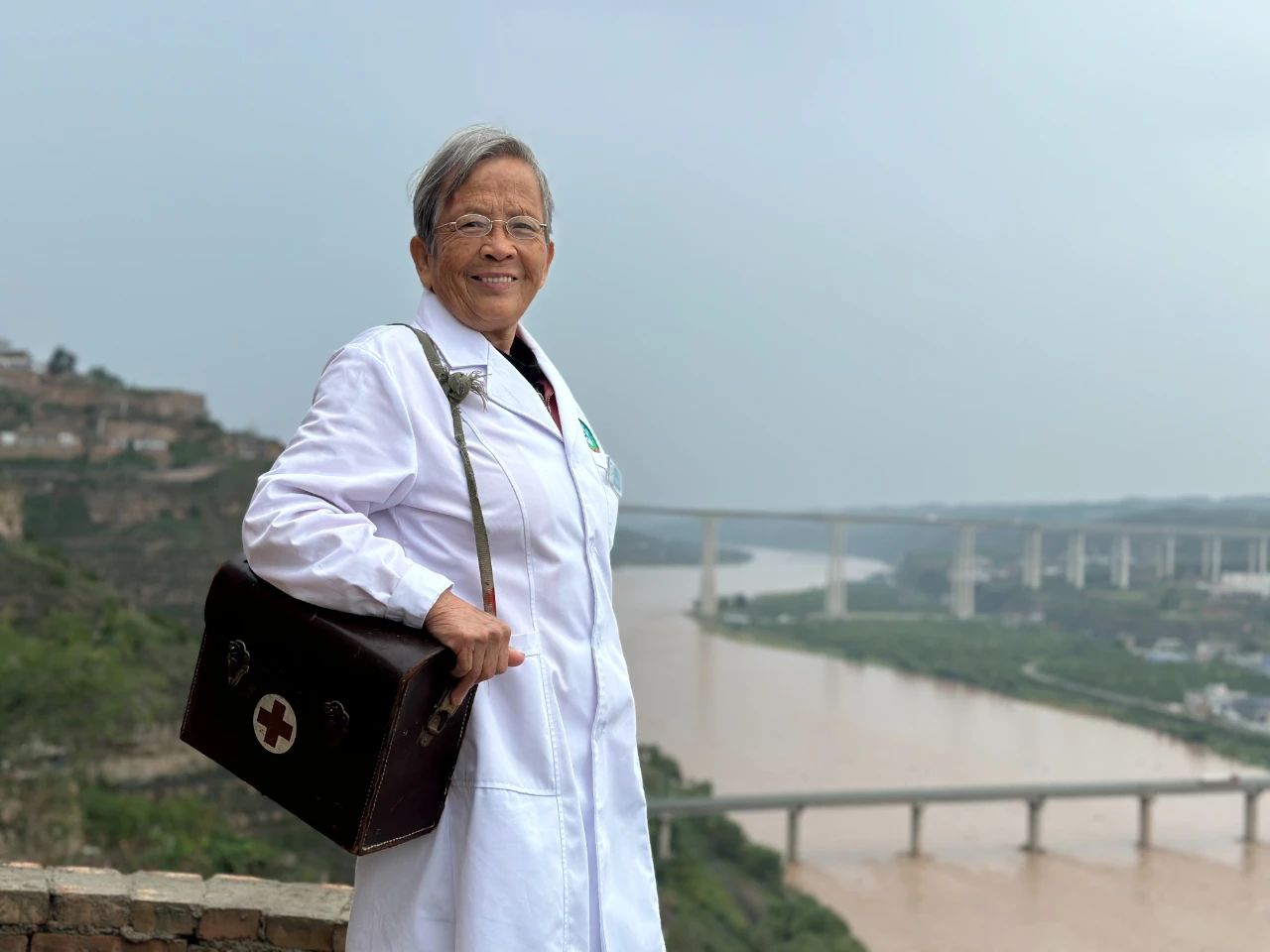 國家勳章和國家榮譽稱号獲得者丨路生梅：在祖國和人民最需要的地方紮根